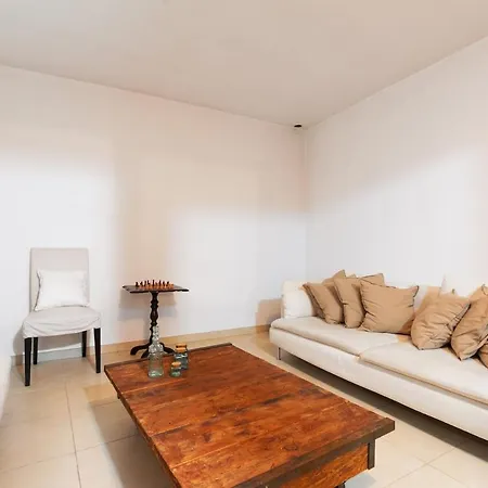 Exquisite Townhouse For 8 In Center Apartment *