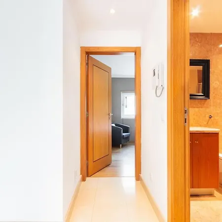 Exquisite Townhouse For Up To 8 In Center Lejlighed *