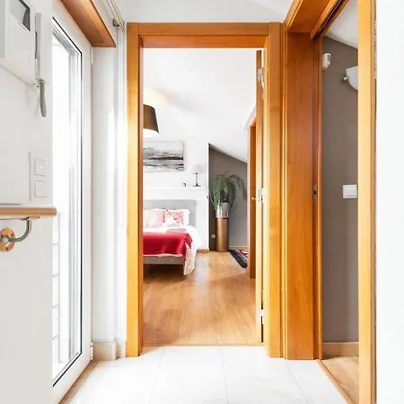 Exquisite Townhouse In Center- Private Garage & Terrace Apartment Lisbon