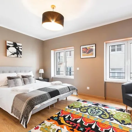 Apartment Exquisite Townhouse For 8 In Center
