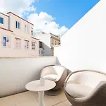 Exquisite Townhouse In Center- Private Garage & Terrace Lisboa