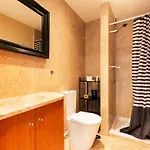 Exquisite Townhouse In Center- Private Garage & Terrace Apartmán *